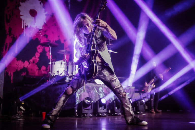 DSC03691 - DOUG ALDRICH - THE DEAD DAISIES